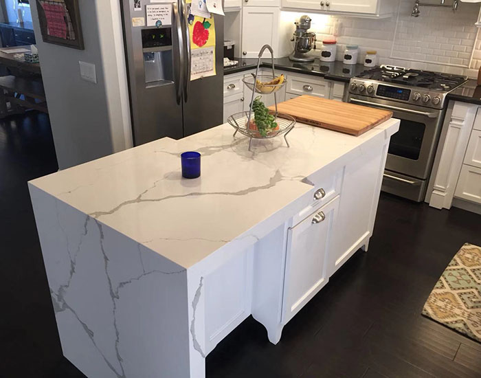 quartz countertop in the kitchen